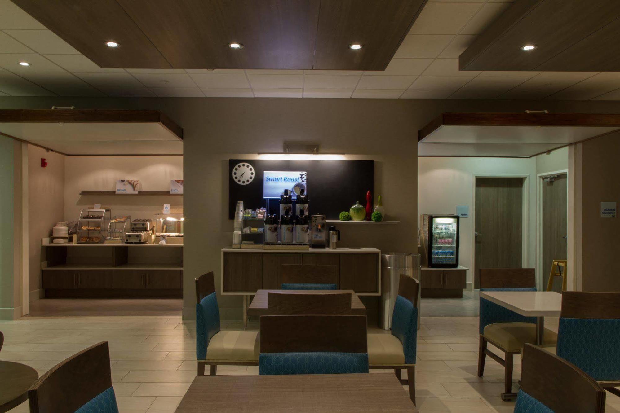 Holiday Inn Express & Suites Litchfield By Ihg Luaran gambar