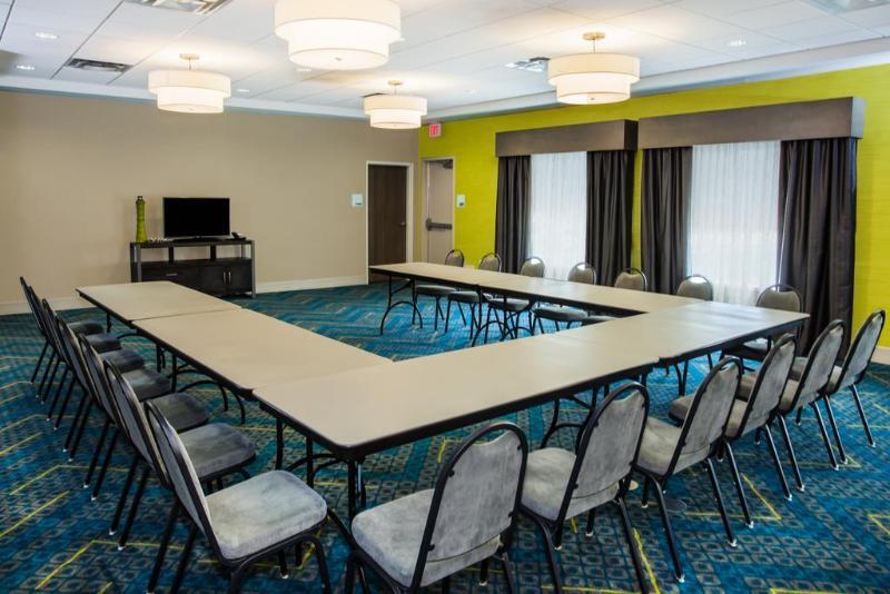 Holiday Inn Express & Suites Litchfield By Ihg Luaran gambar
